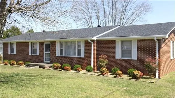 209 Curtis Ave, Alexandria, TN 37012