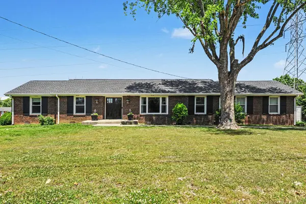 4086 Lake Pkwy, Hermitage, TN 37076
