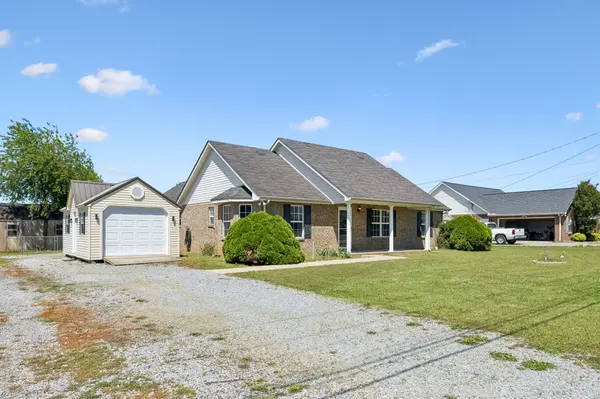 2927 Cliffside Dr, Christiana, TN 37037
