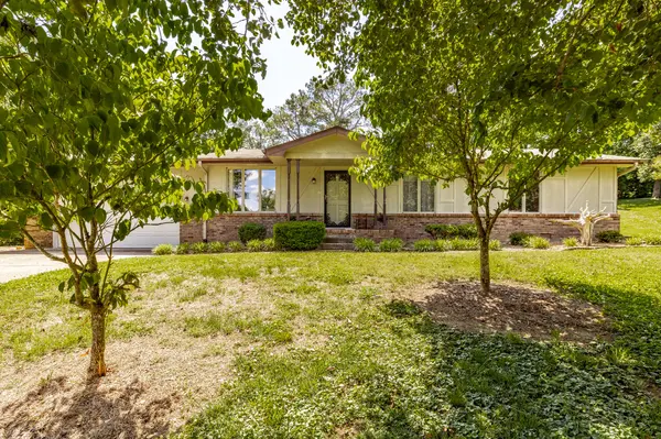 204 Bryan House Dr,  Goodlettsville,  TN 37072