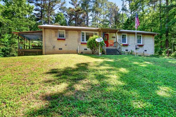 961 Midway Dr, Erin, TN 37061