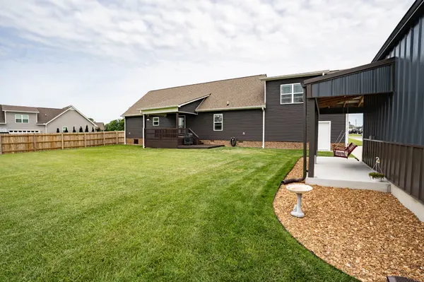 936 Richland Farms Dr, Manchester, TN 37355