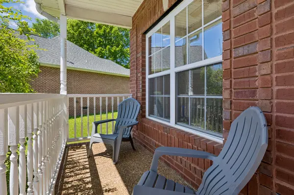 200 Iroquois Dr, White House, TN 37188