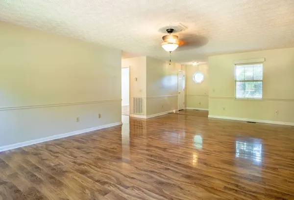 126 County Road 723, Athens, TN 37303