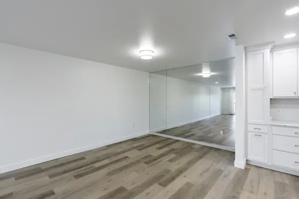 200 Sanders Ferry Rd #2406, Hendersonville, TN 37075