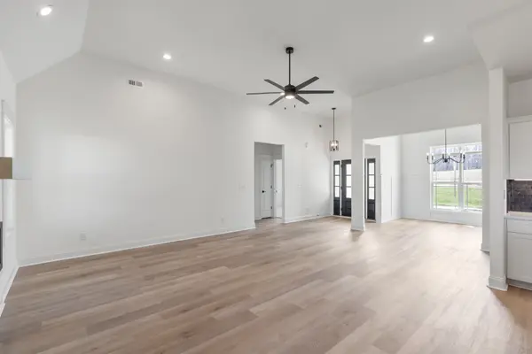 625 Bumblebee Way, Clarksville, TN 37042
