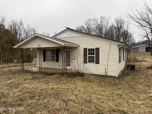 709 Hanging Limb Hwy, Crawford, TN 38554