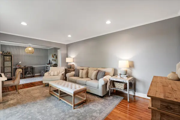 513 Brentlawn Dr, Nashville, TN 37220