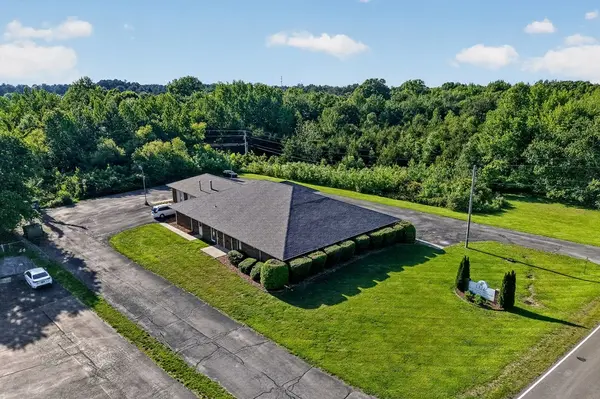 1150 Chocolate Dr, Cookeville, TN 38501