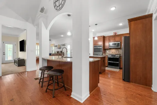 3049 Eliza Dr, Clarksville, TN 37043