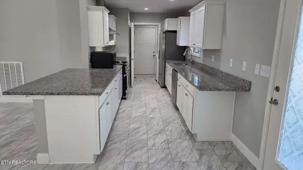 32 Capitol Drive, Crossville, TN 38555