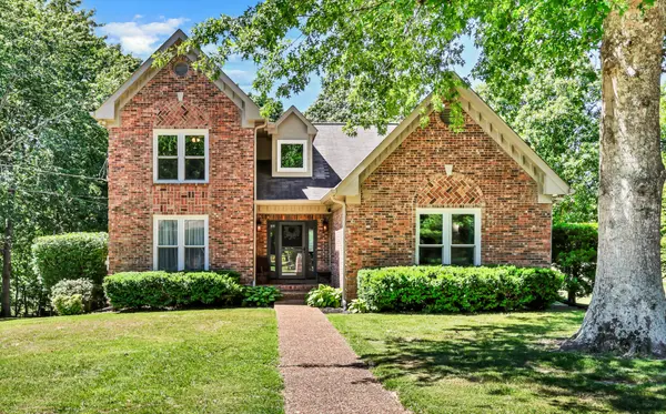 200 Plantation Ct,  Dickson,  TN 37055