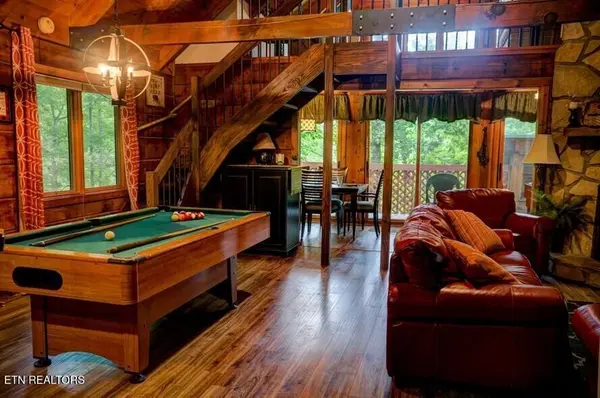 833 Stans Rd, Gatlinburg, TN 37738