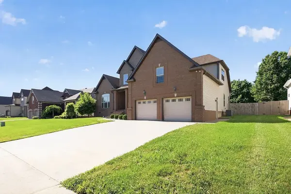1508 Green Grove Way, Clarksville, TN 37043