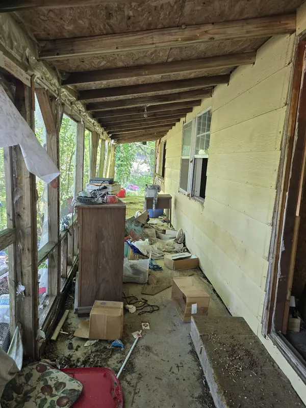 701 Stinson Rd, Bon Aqua, TN 37025