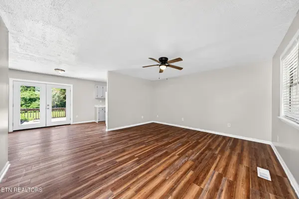 274 Whittenburg Rd, Crossville, TN 38571