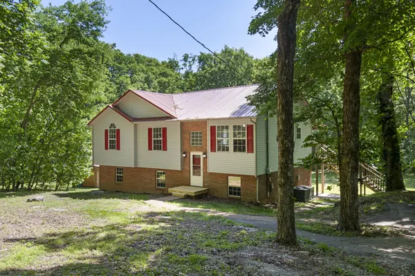 1985 Frank Moore Rd, Culleoka, TN 38451
