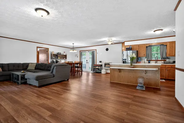2818 Blue Springs Rd, Smithville, TN 37166