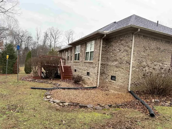 95 LAB DR, Buchanan, TN 38222