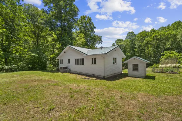 115 Buddy Nutt Rd, Lawrenceburg, TN 38464
