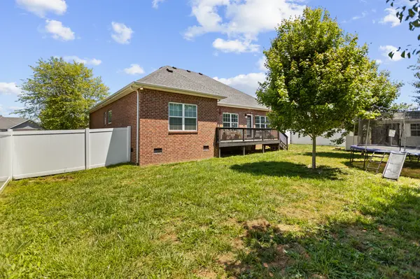 103 Daffodil Dr, Tullahoma, TN 37388