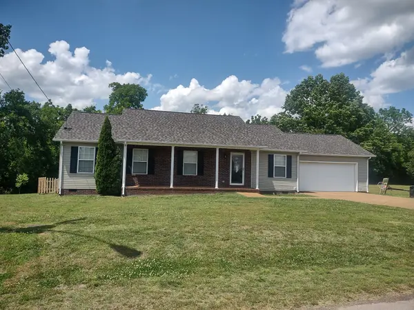 512 Brookside Dr, Mount Pleasant, TN 38474