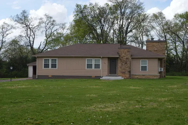 305 Peacock St, Bell Buckle, TN 37020