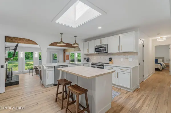 329 Sarvis Drive, Knoxville, TN 37920