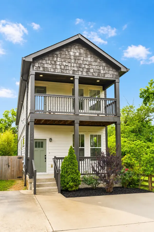 2206 14th Ave #N, Nashville, TN 37208