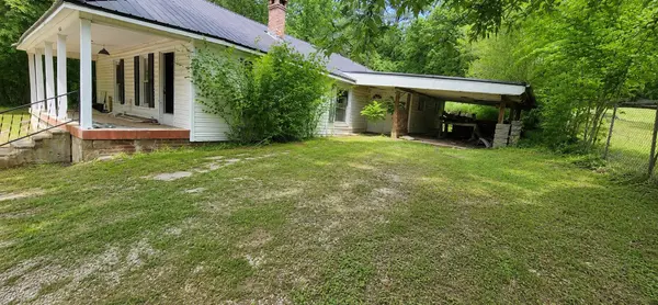 505 Draper St, Paris, TN 38242