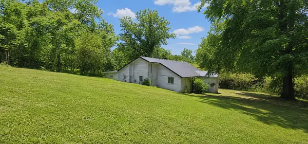 505 Draper St, Paris, TN 38242