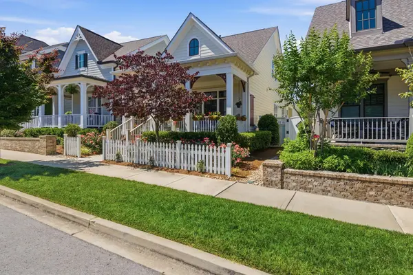 2012 Erwin St, Franklin, TN 37064