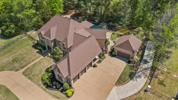 105 ASTON BROOK CV, Eads, TN 38028