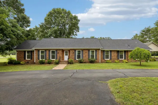 1701 Logan Dr, Columbia, TN 38401