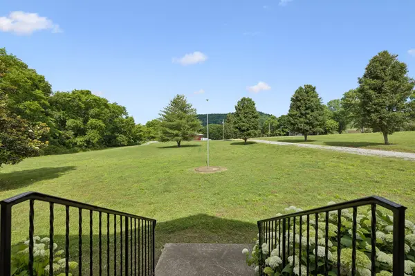 1180 Harris Branch Rd, Hartsville, TN 37074