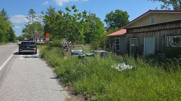 2105 Deer Lodge HWY, Deer Lodge, TN 37726