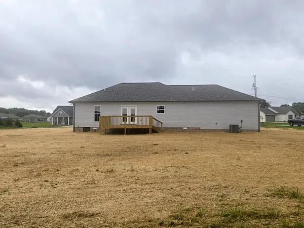 88 College Court, Leoma, TN 38468