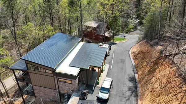 522 Ogle Drive, Pigeon Forge, TN 37863