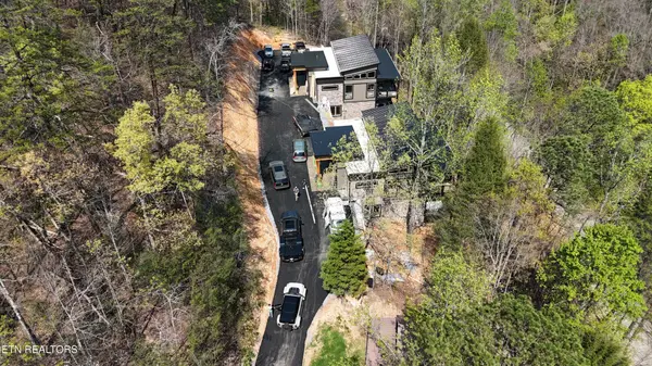 522 Ogle Drive, Pigeon Forge, TN 37863