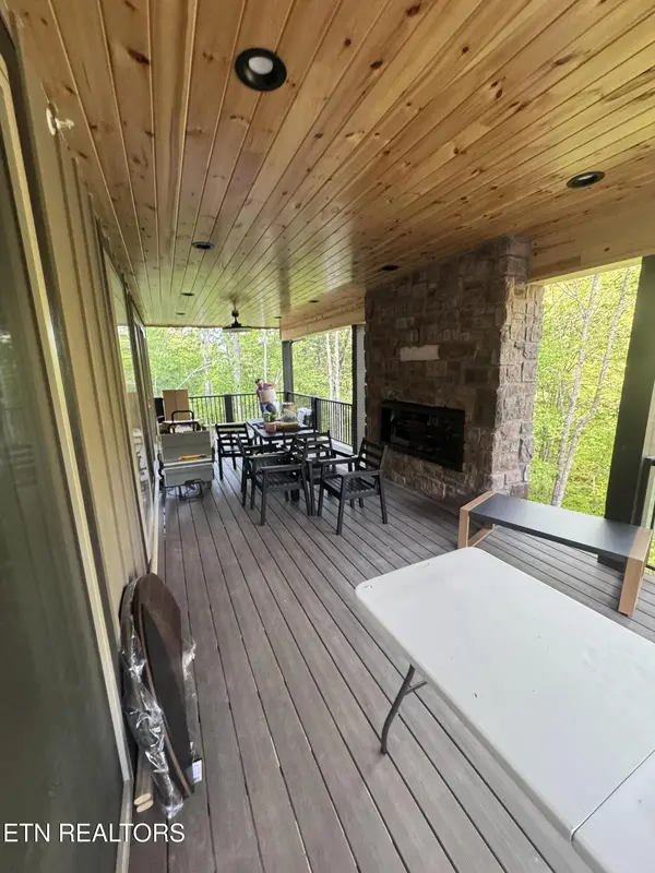 522 Ogle Drive, Pigeon Forge, TN 37863