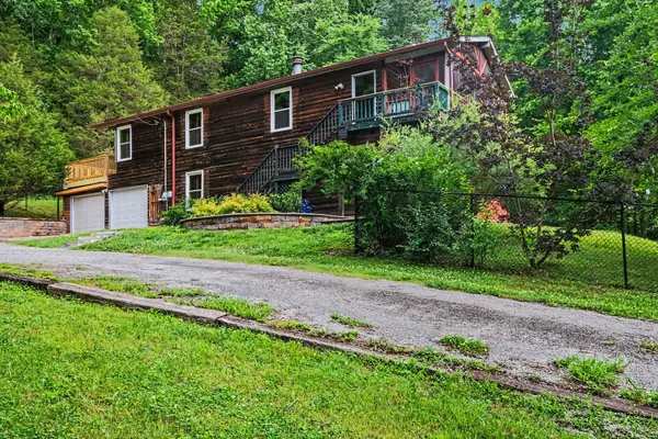 1140 Indian Springs Rd, Pegram, TN 37143