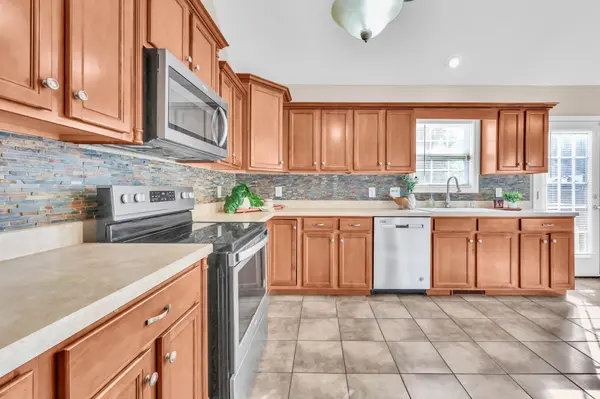 3562 Neena Ct, Clarksville, TN 37042