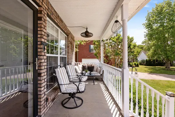 302 Cheairs Ct, Spring Hill, TN 37174