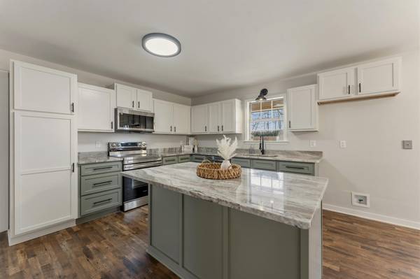 273 DANIEL DR, Brighton, TN 38011