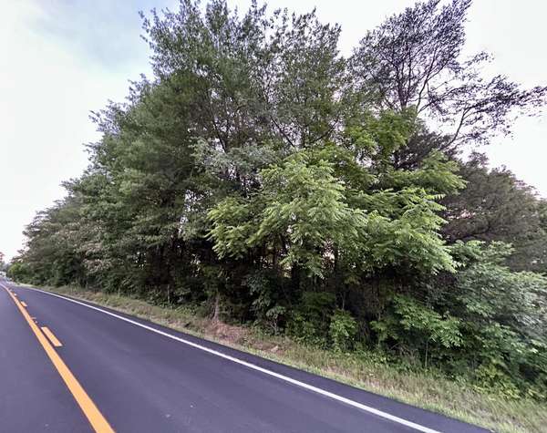 2 Parksville Road, Benton, TN 37307