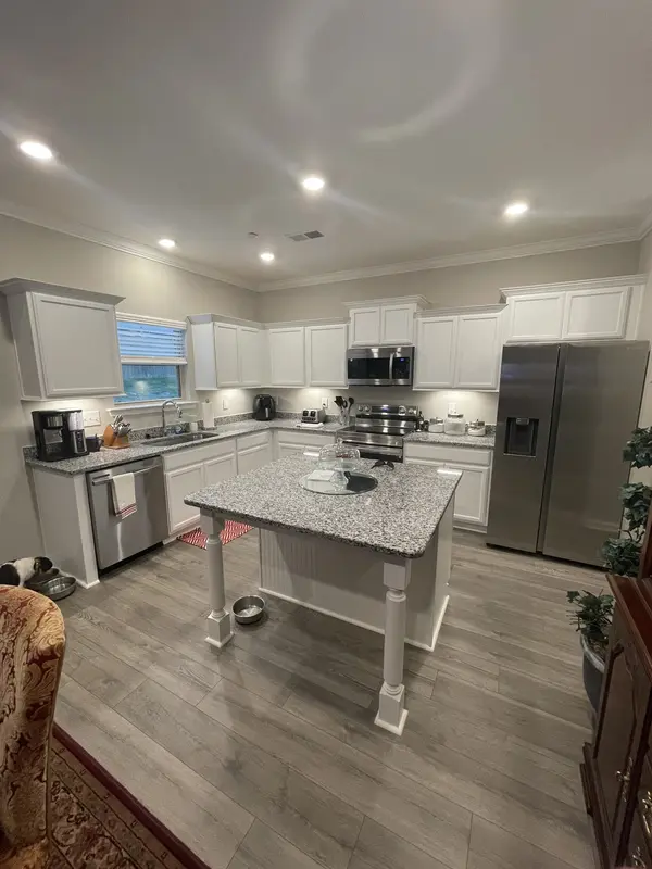 1055 Amber Hills Dr, Ashland City, TN 37015