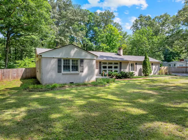 1004 Forrest Dr, Tullahoma, TN 37388