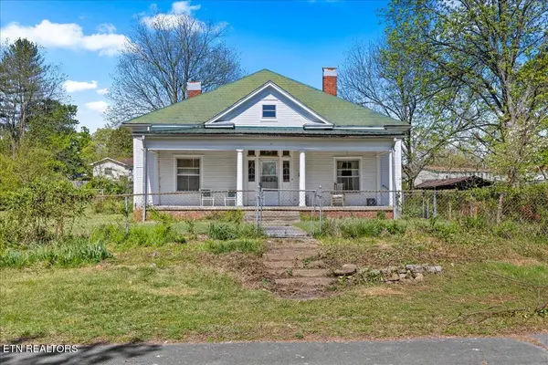 414 Illinois Avenue, Etowah, TN 37331