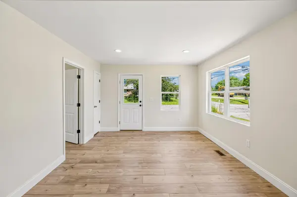 300 Athens Pike, Etowah, TN 37331