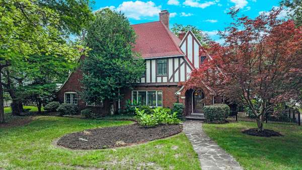 1560 N Ocoee Street, Cleveland, TN 37311